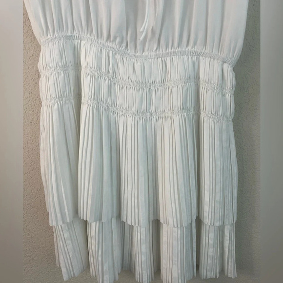 Current Air Smocked Pleated Floral White Mini Dress size XS - Picture 2 of 12